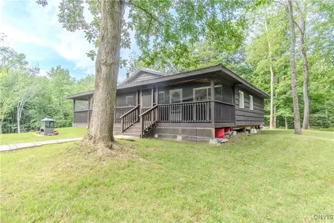 672 Pinckney Rd, Pinckney, NY 13682