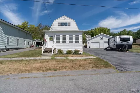 213 Pike St, Brownville, NY 13615