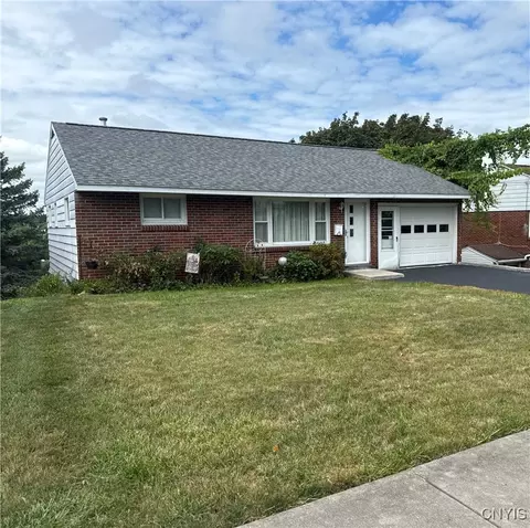 300 Case St, Geddes, NY 13209