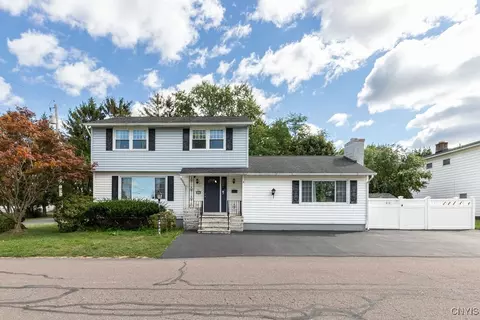202 Swan Ave, Salina, NY 13206