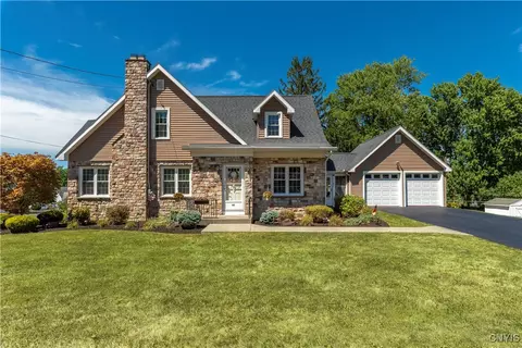 62 Merritt Pl, New Hartford, NY 13413