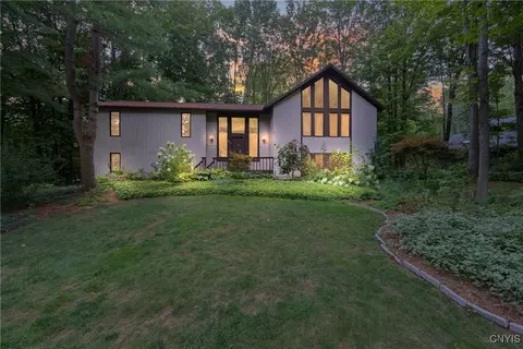 3115 Darting Bird Ln, Lysander, NY 13027