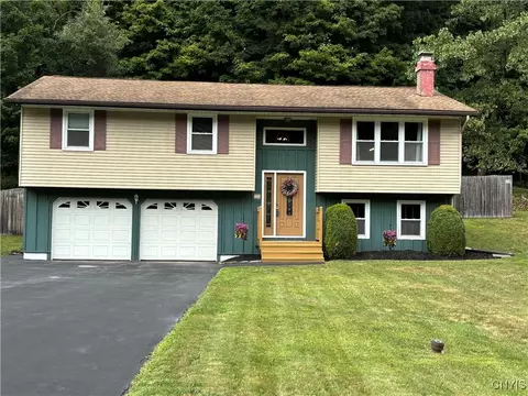 124 Terrytown Heights Dr, Syracuse, NY 13219