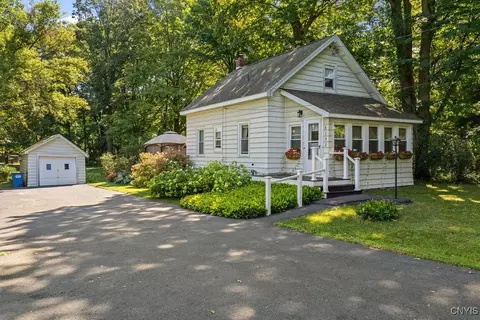 5132 Corporal Welch Rd, Onondaga, NY 13215