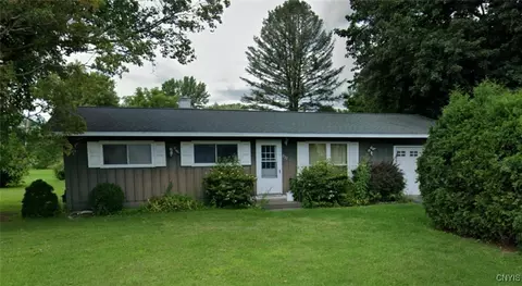 237 Maple Dr, Oneida, NY 13421 photo 2