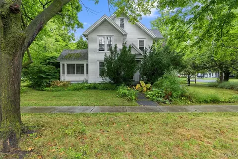 300 3rd St, Salina, NY 13088