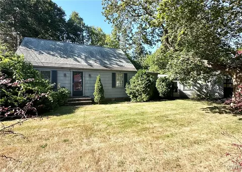 1021 Cayuga St, Fulton, NY 13069