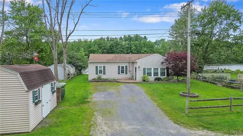 3528 Horseshoe Island Rd, Clay, NY 13041