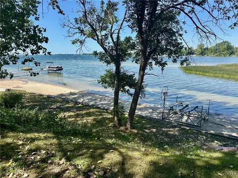 25501 Road 152, Lyme, NY 13634