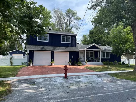 209 E Main St, Hounsfield, NY 13685
