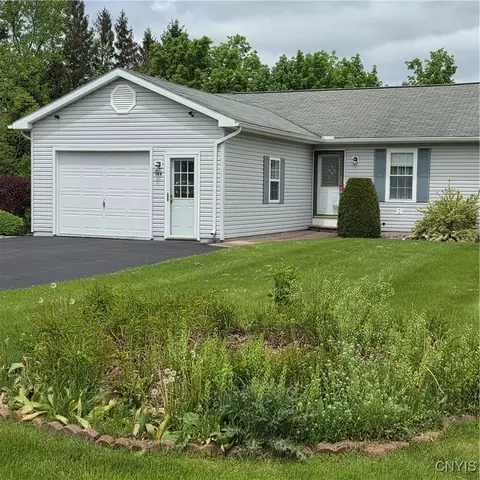 144 Hagan Cir, Oneida, NY 13421