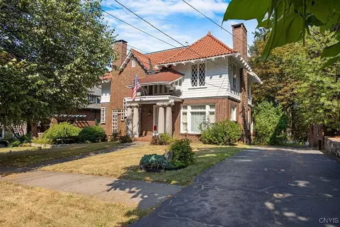 109 Summit Ave, Syracuse, NY 13207