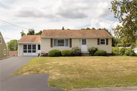 100 Patton Ave, East Syracuse, NY 13057