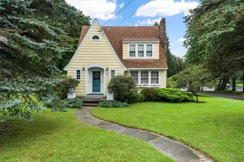 76 Utica St, Hamilton, NY 13346