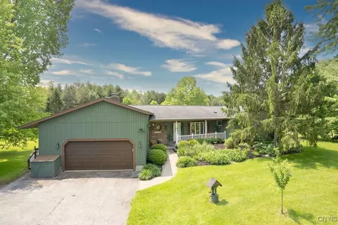 2260 Lamson Rd, Phoenix, NY 13135