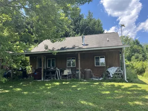 8408 Story Rd, Sparta, NY 14437