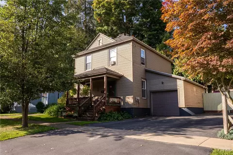 421 N Caroline St, Herkimer, NY 13350