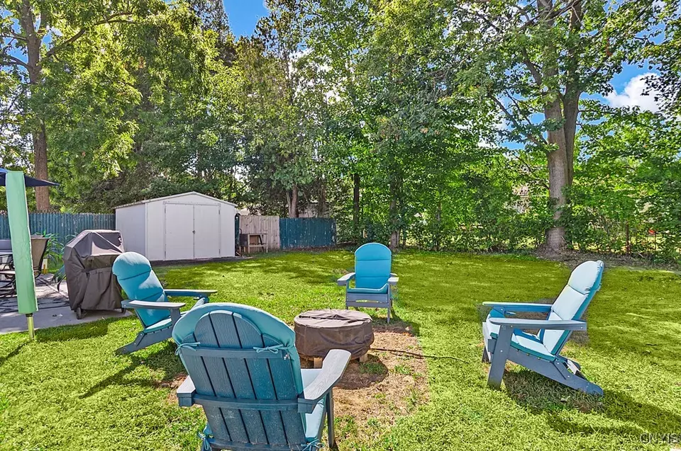 Exterior - 417 Richmond Rd, Utica, NY 13502 photo 7 of 9