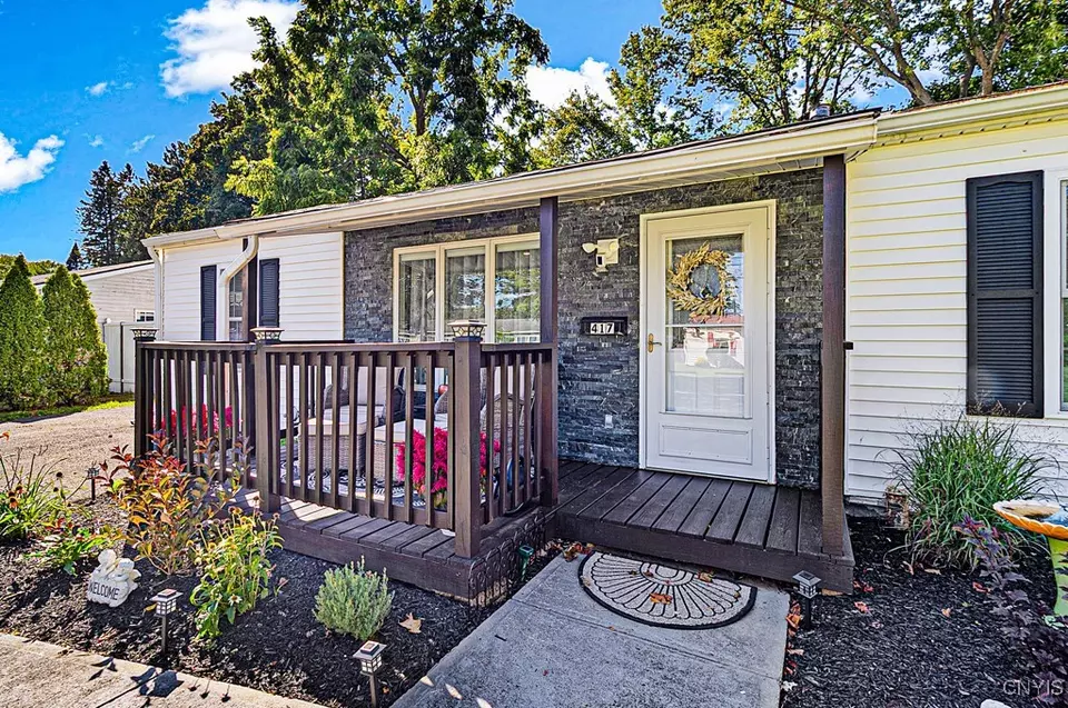 Exterior - 417 Richmond Rd, Utica, NY 13502 photo 2 of 9