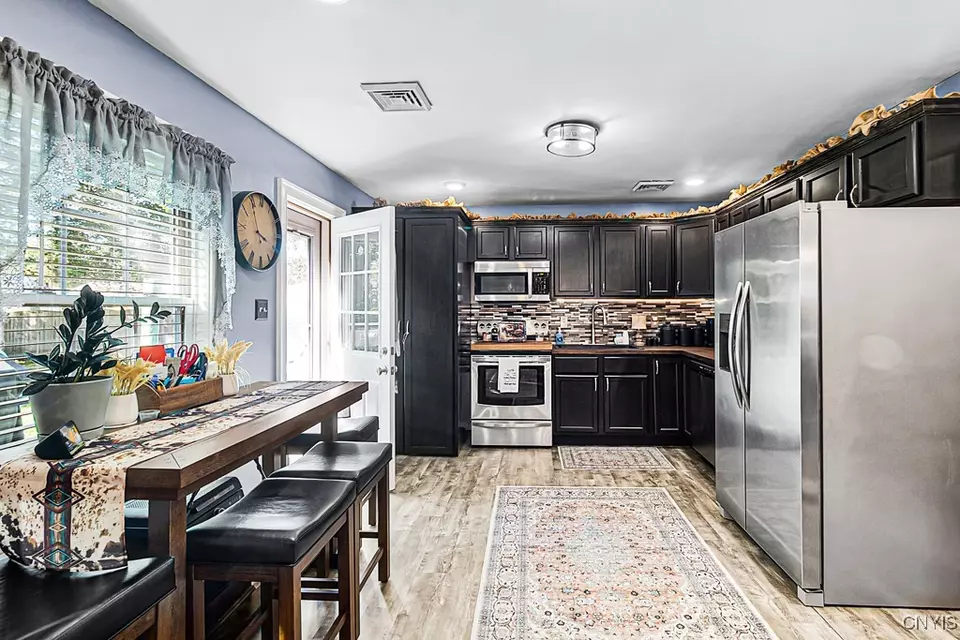 Kitchen - 417 Richmond Rd, Utica, NY 13502 photo 1 of 4
