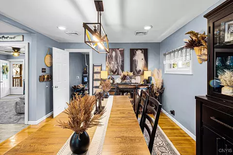 Dining - 417 Richmond Rd, Utica, NY 13502 photo 1 of 4