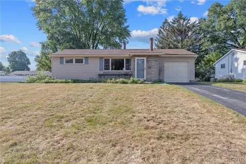 114 Baxton St, Syracuse, NY 13212