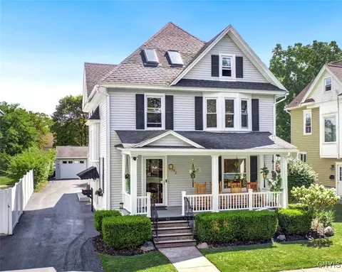 62 Mary St, Auburn, NY 13021