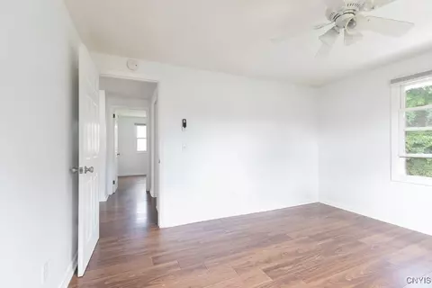 331 Frederick St E, East Syracuse, NY 13057 photo 20
