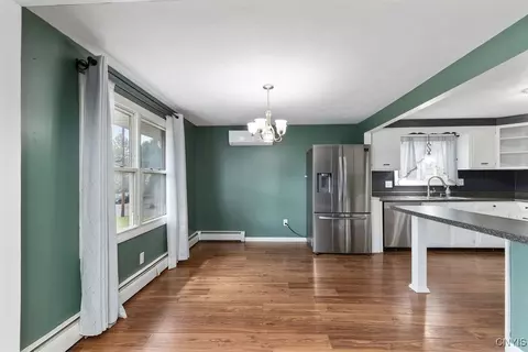 331 Frederick St E, East Syracuse, NY 13057 photo 9