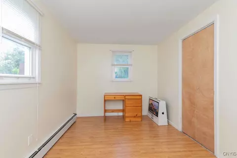 331 Frederick St E, East Syracuse, NY 13057 photo 29