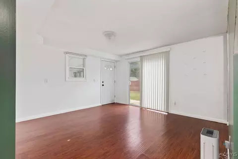 331 Frederick St E, East Syracuse, NY 13057 photo 26