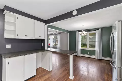 331 Frederick St E, East Syracuse, NY 13057 photo 13