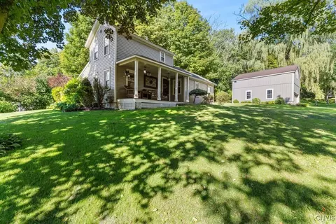 120 Fennell St, Skaneateles, NY 13152