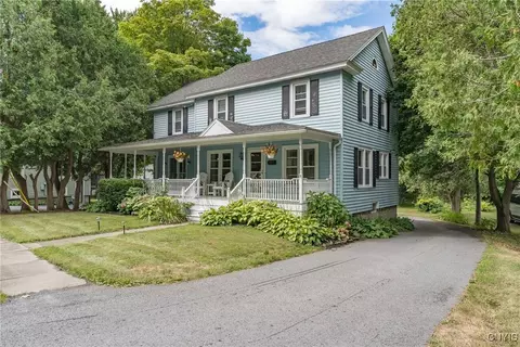 32 Prospect St, Adams, NY 13605