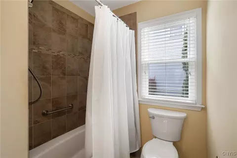 Bath - 5872 E Lake Rd, Romulus, NY 14541 photo 4 of 5