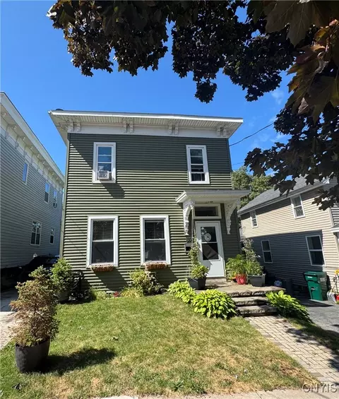 30 E 4th St, Oswego, NY 13126