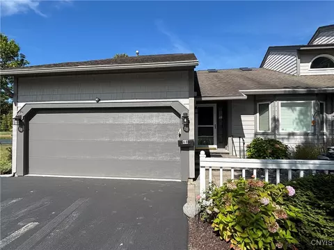 68 Midlake Cir, East Syracuse, NY 13057