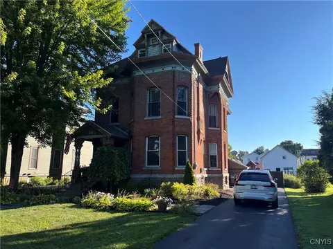 341 Broad St, Oneida, NY 13421