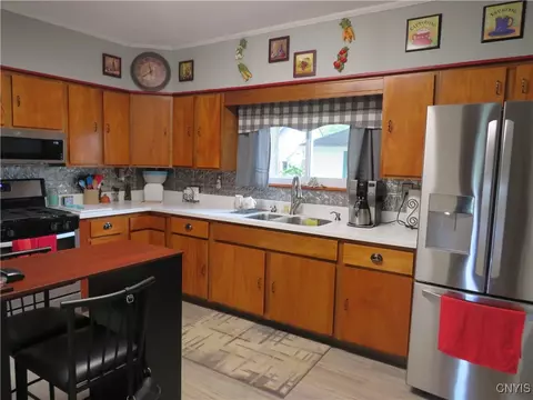 1196 Upper Lenox Ave, Oneida, NY 13421 photo 15