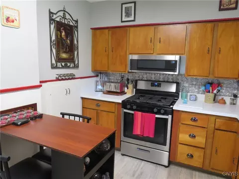 1196 Upper Lenox Ave, Oneida, NY 13421 photo 13