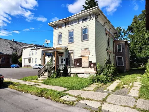 141 Eagle St, Utica, NY 13501