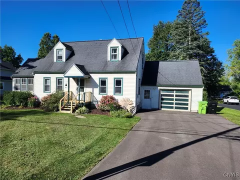 6243 N Kirkville Rd, Kirkville, NY 13082