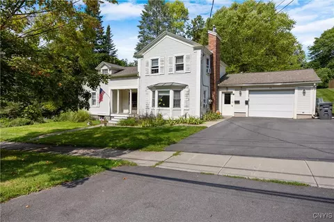 511 E Seneca St, Manlius, NY 13104