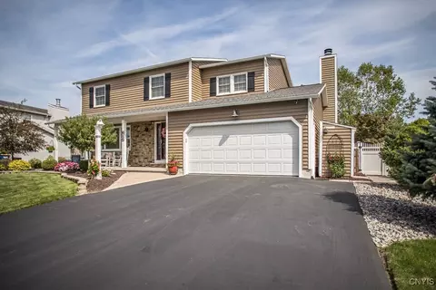 202 Watchtower Ln, Geddes, NY 13219