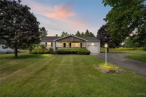 10579 Mapledale Rd, Trenton, NY 13304