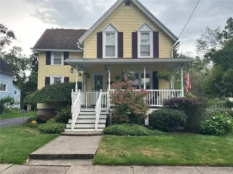 330 Seneca St, Oneida, NY 13421