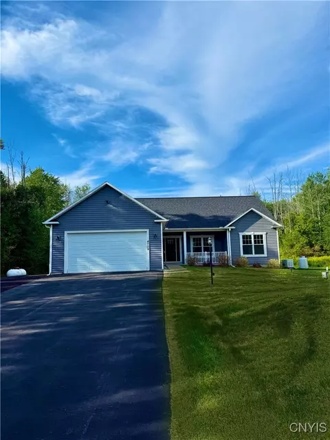 4709 Becker Rd, Brewerton, NY 13029