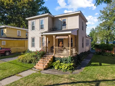 15 Delevan St, Auburn, NY 13021