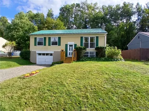 16 Sunnyfield Dr, Cortland, NY 13045