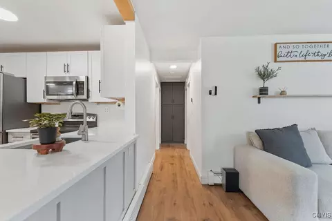 Entry Way - 3086 High Rd, Lysander, NY 13027 photo 3 of 6